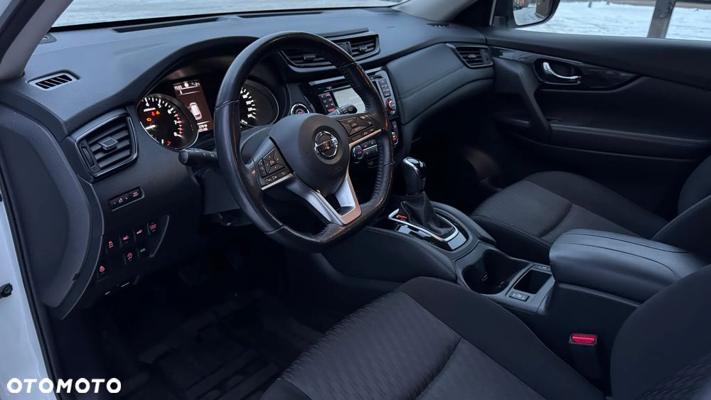 Nissan X-Trail 1.3 DIG-T N-Connecta 2WD DCT - 23