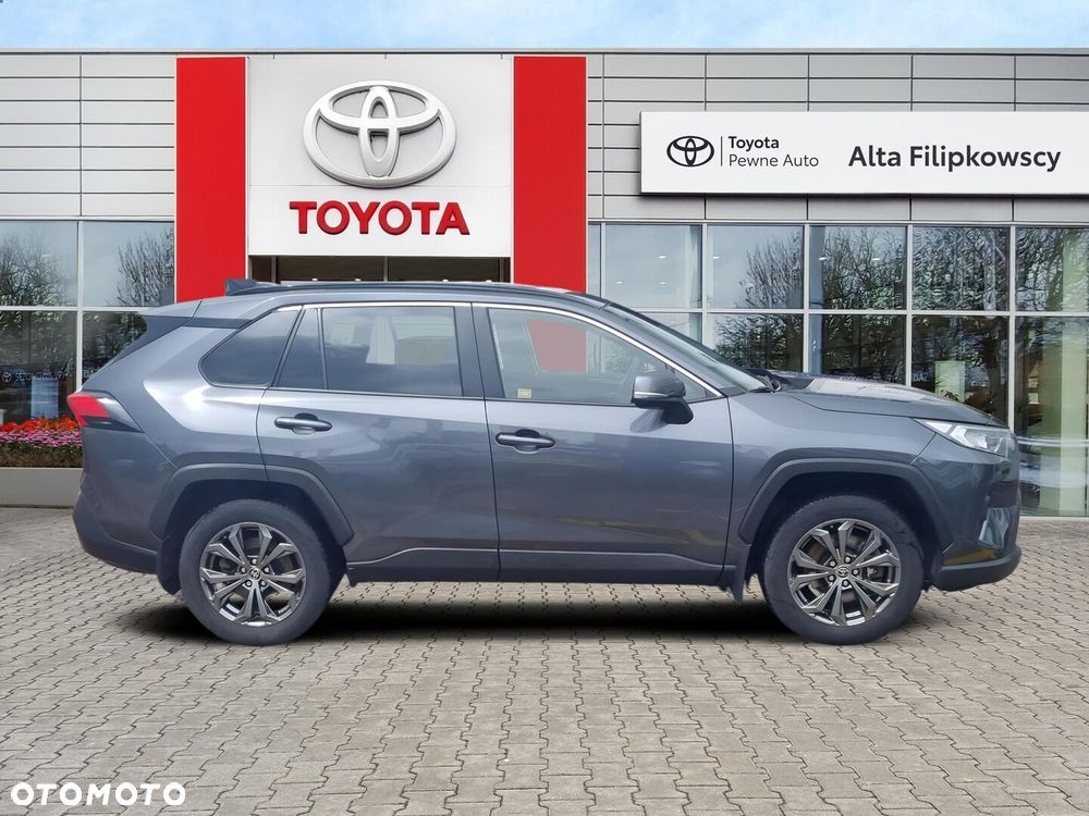 Toyota RAV4 - 6
