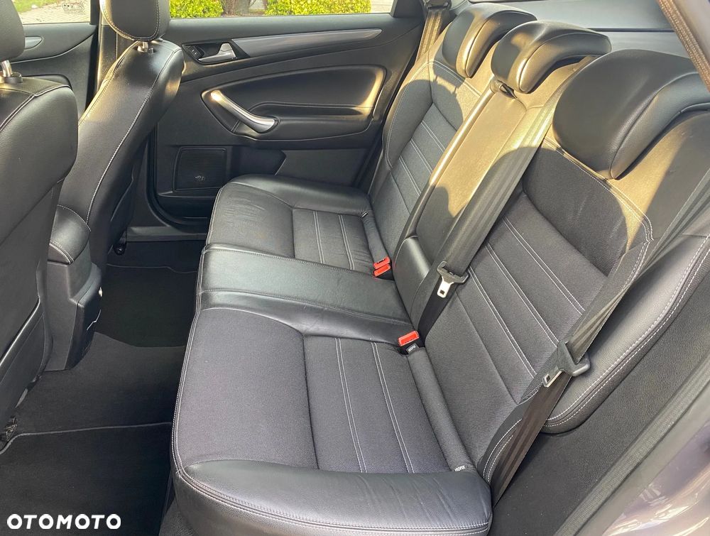 Ford Mondeo 2.0 TDCi Champions Edition - 14