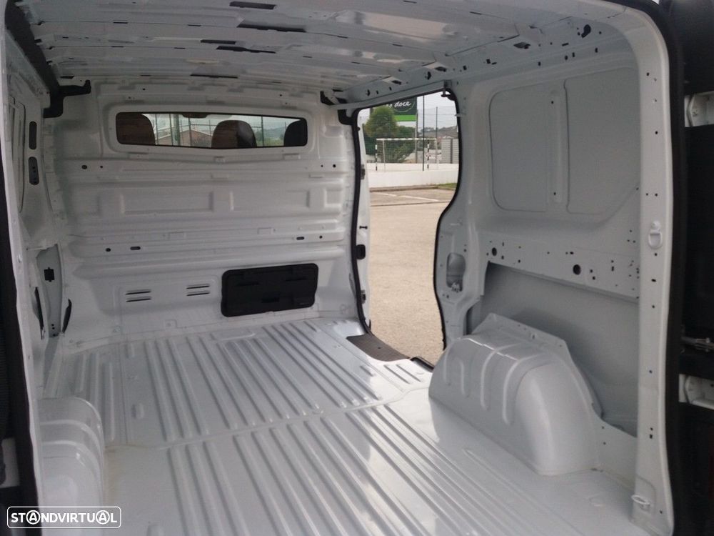 Renault Trafic 1.6 dCI L1 H1 116cv - 3 LUG - AC - IVA DEDUTÍVEL - 11