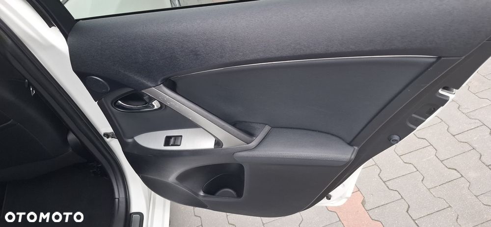 Toyota Avensis 2.0 Premium MS - 14