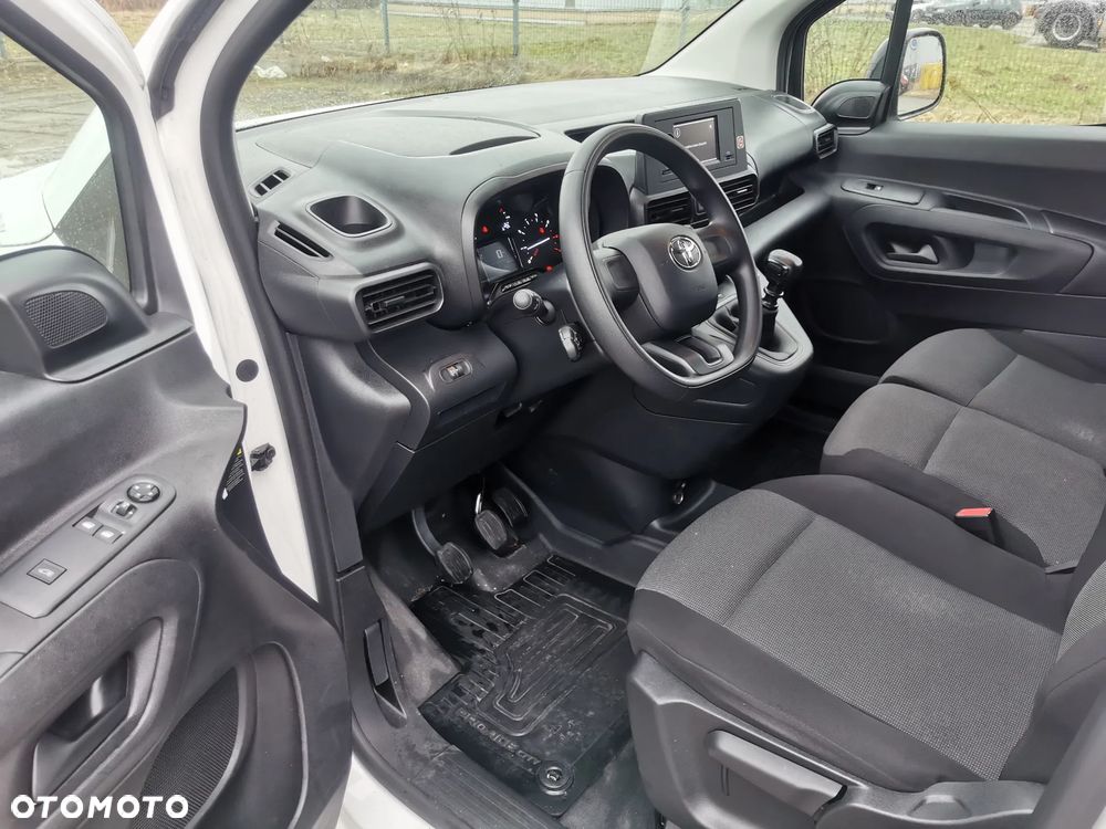 Toyota PROACE CITY - 16