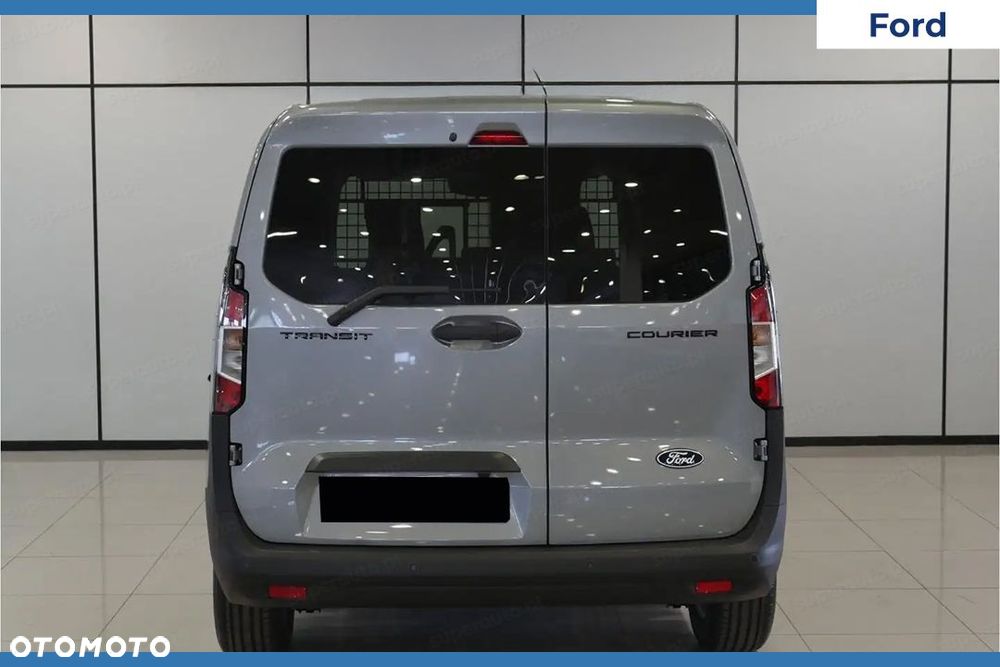 Ford Transit Courier - 6