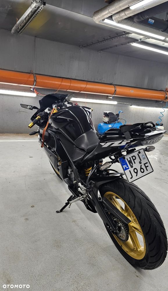 Yamaha YZF - 13