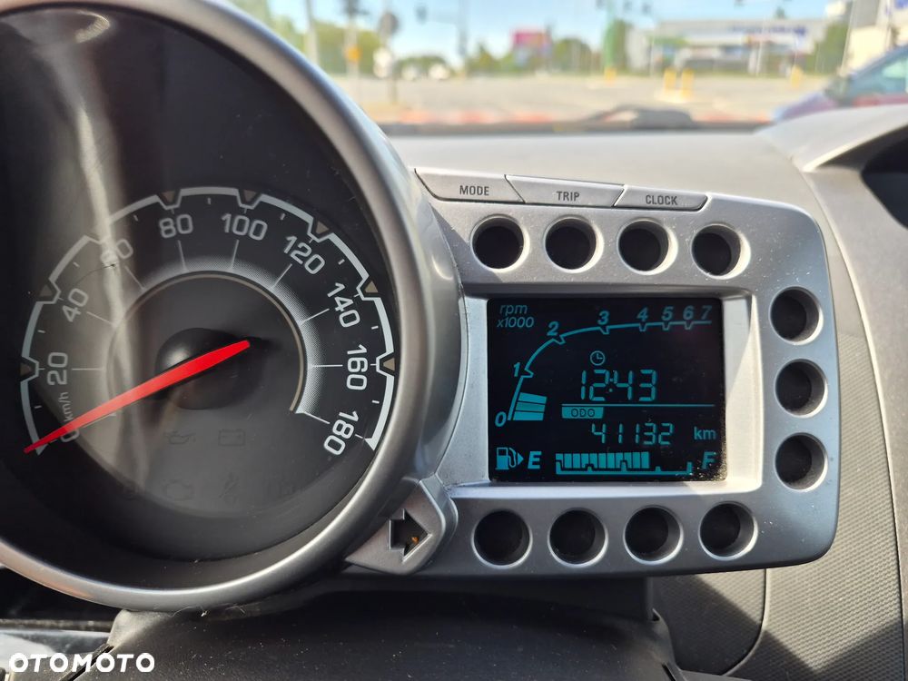 Chevrolet Spark - 2