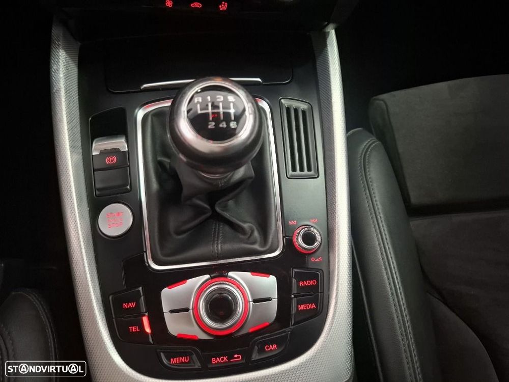 Audi Q5 2.0 TDI Business Line S-line - 22