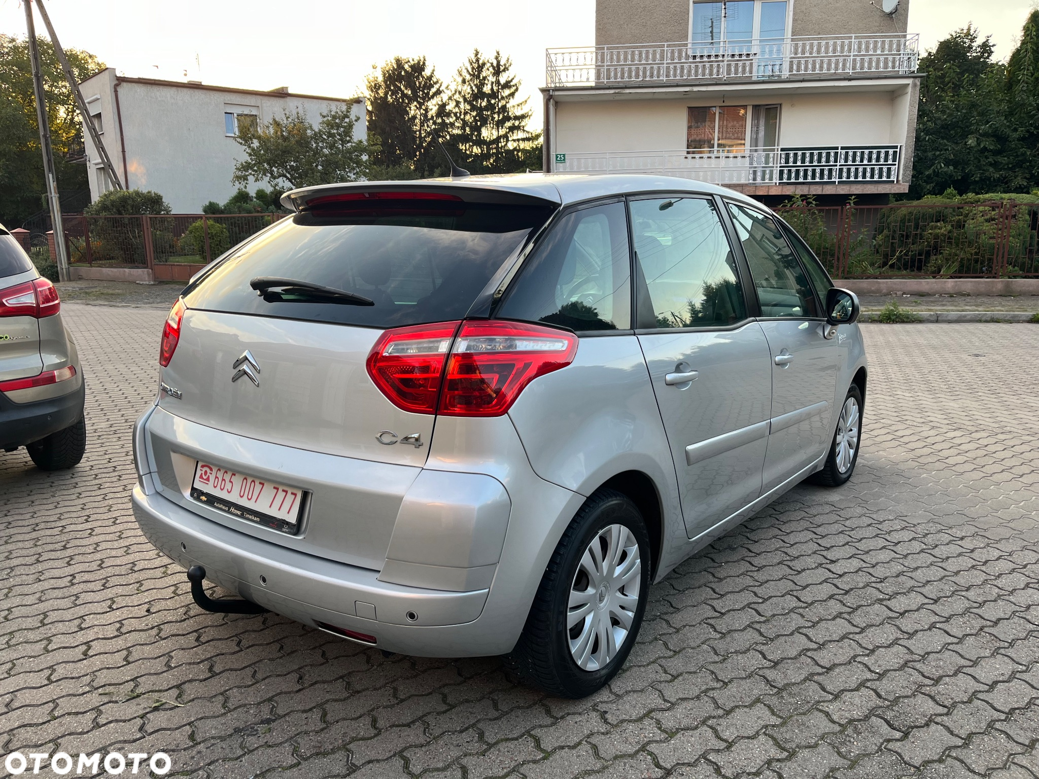 Citroën C4 Picasso 1.6 HDi FAP Style - 4