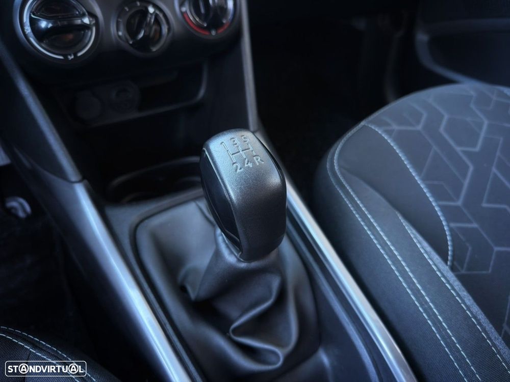Peugeot 2008 1.6 BlueHDi Style - 15