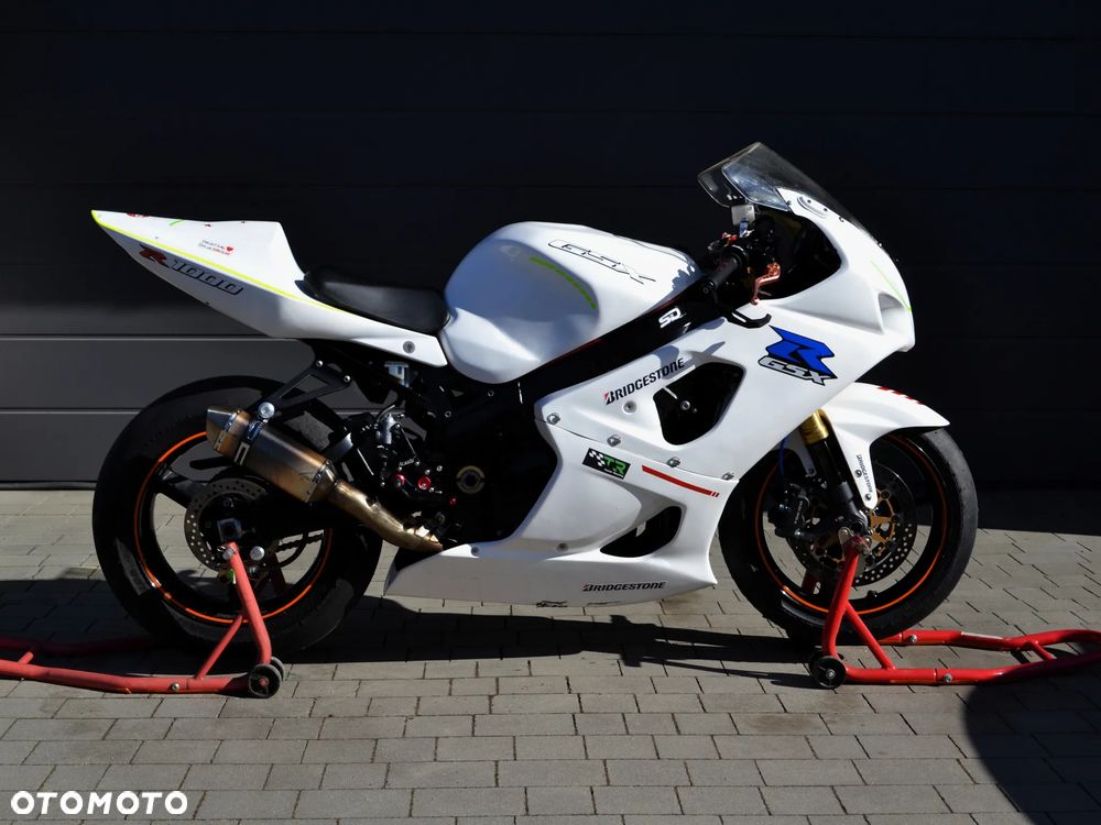 Suzuki GSX-R - 2