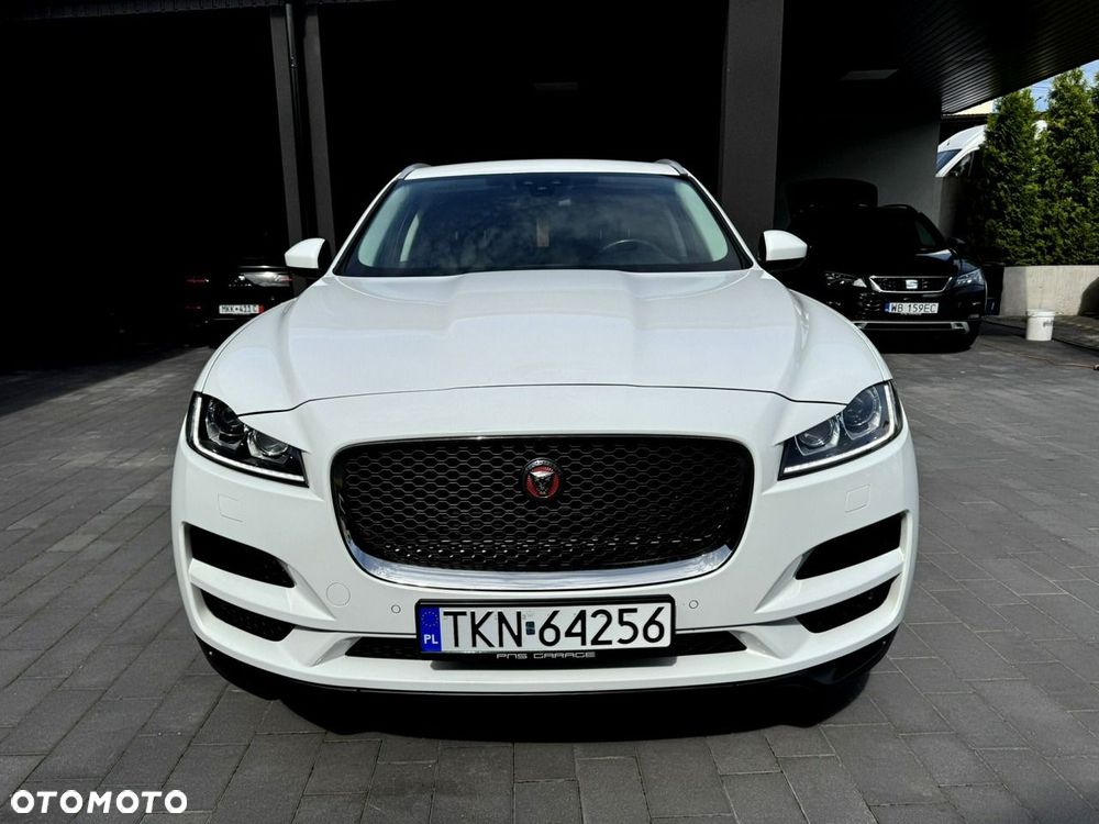 Jaguar F-Pace - 5