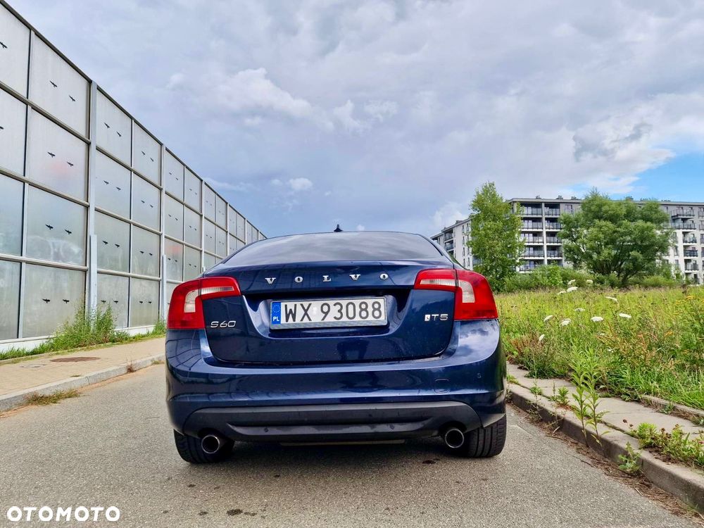 Volvo S60 2.5 T5 - 12