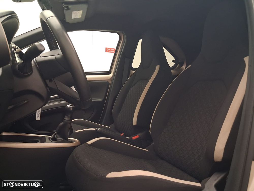 Toyota Aygo X 1.0 Pulse - 11