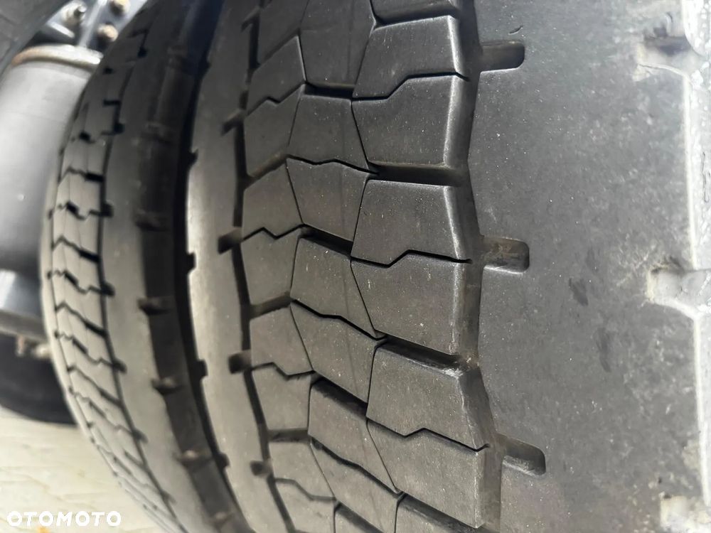 Renault T480 High Cab - 13