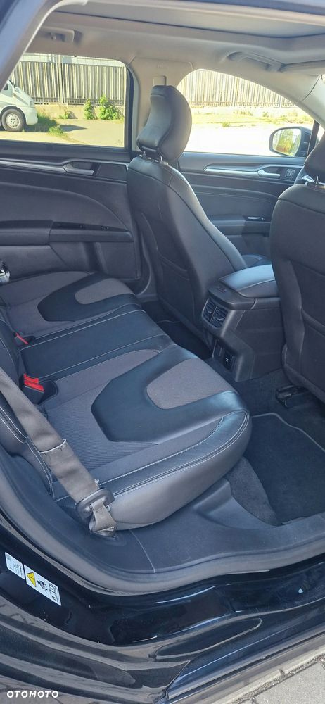 Ford Mondeo 2.0 TDCi Titanium - 22