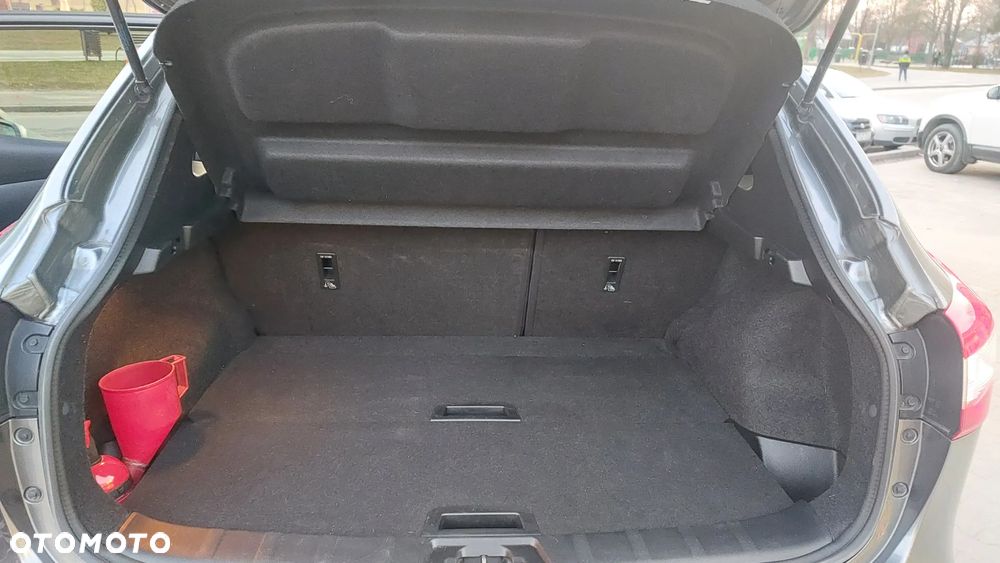 Nissan Qashqai 1.2 DIG-T Xtronic ACENTA - 11