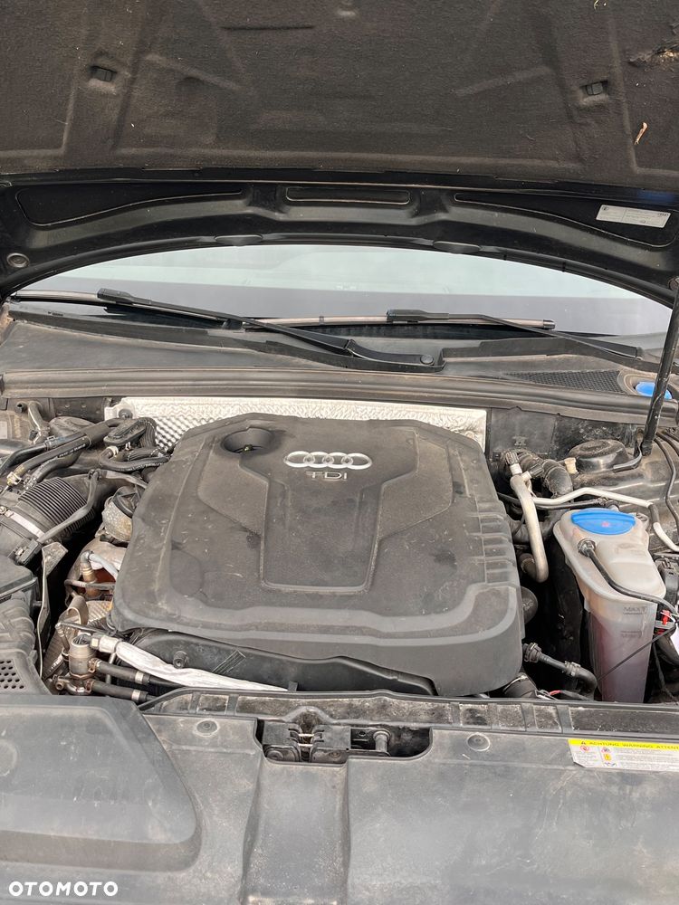 Audi A4 Avant 2.0 TDI DPF clean diesel multitronic S line Sportpaket - 22