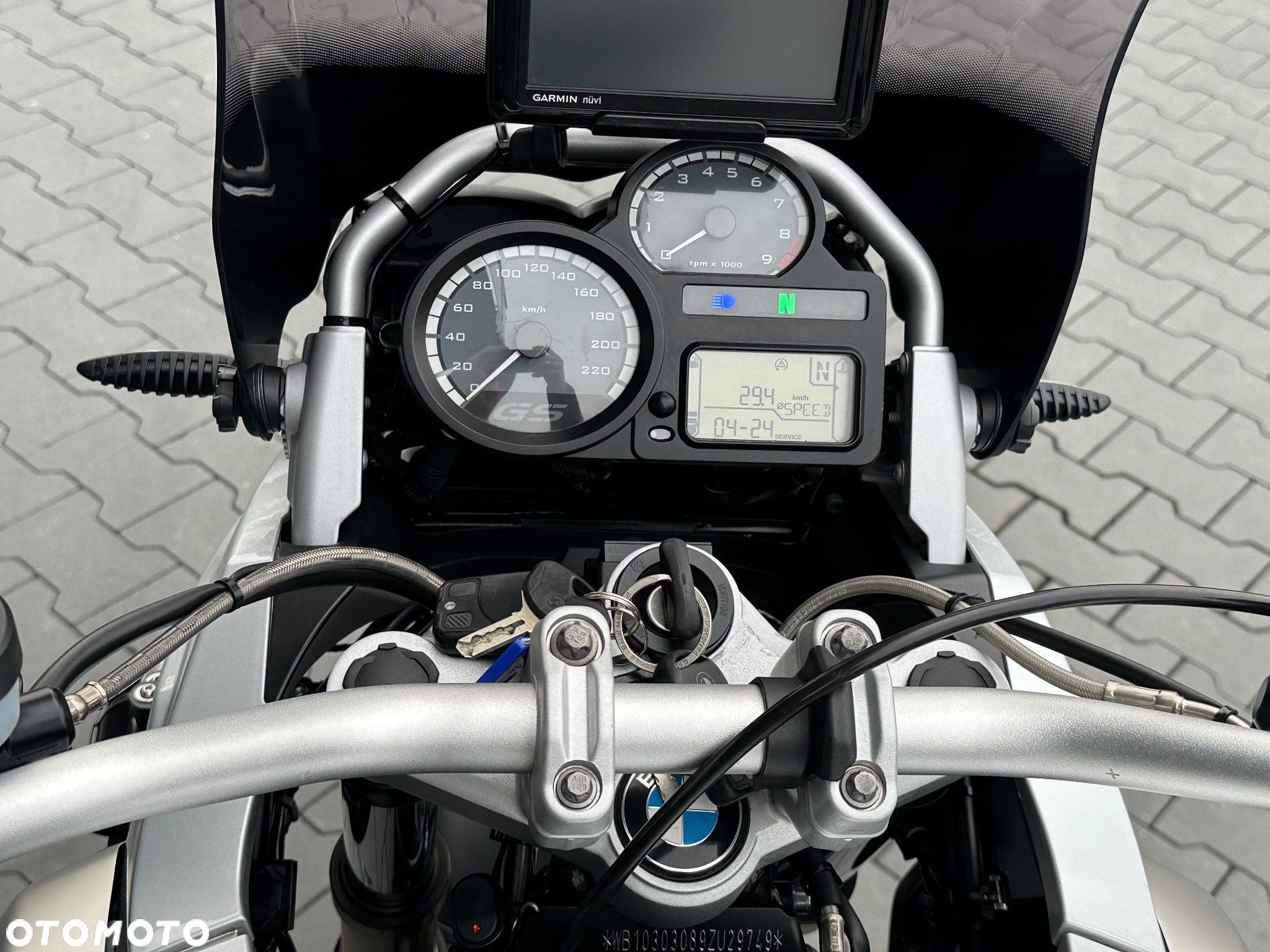 BMW R - 24