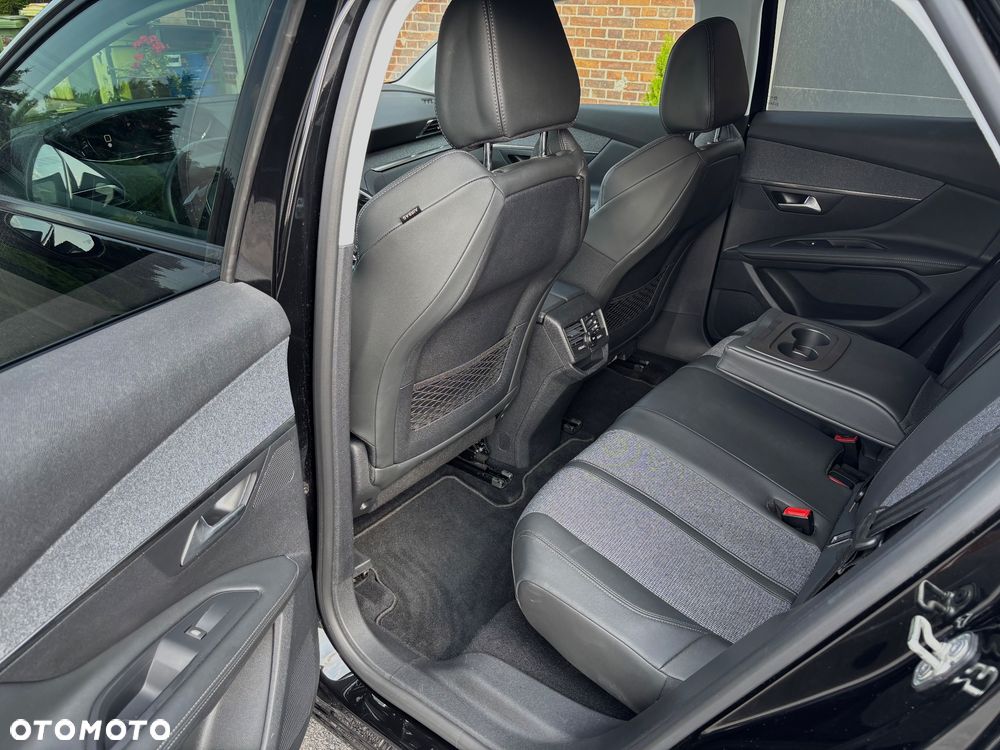 Peugeot 3008 1.5 BlueHDi GT Pack S&S EAT8 - 39