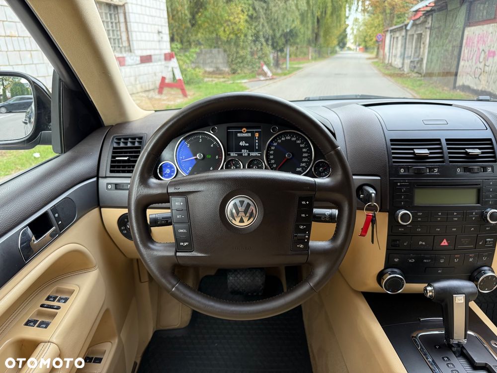 Volkswagen Touareg 3.0 V6 TDI Tiptr - 17