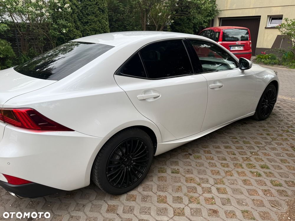 Lexus IS 200t / 300 Elegance - 9