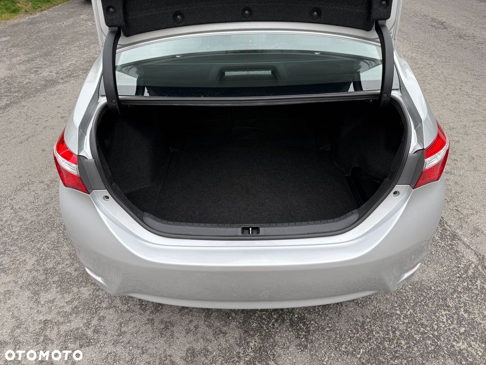 Toyota Corolla 1.6 Premium - 18