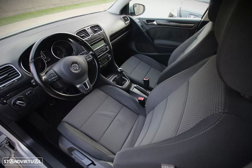 VW Golf 1.6 TDi Highline - 6