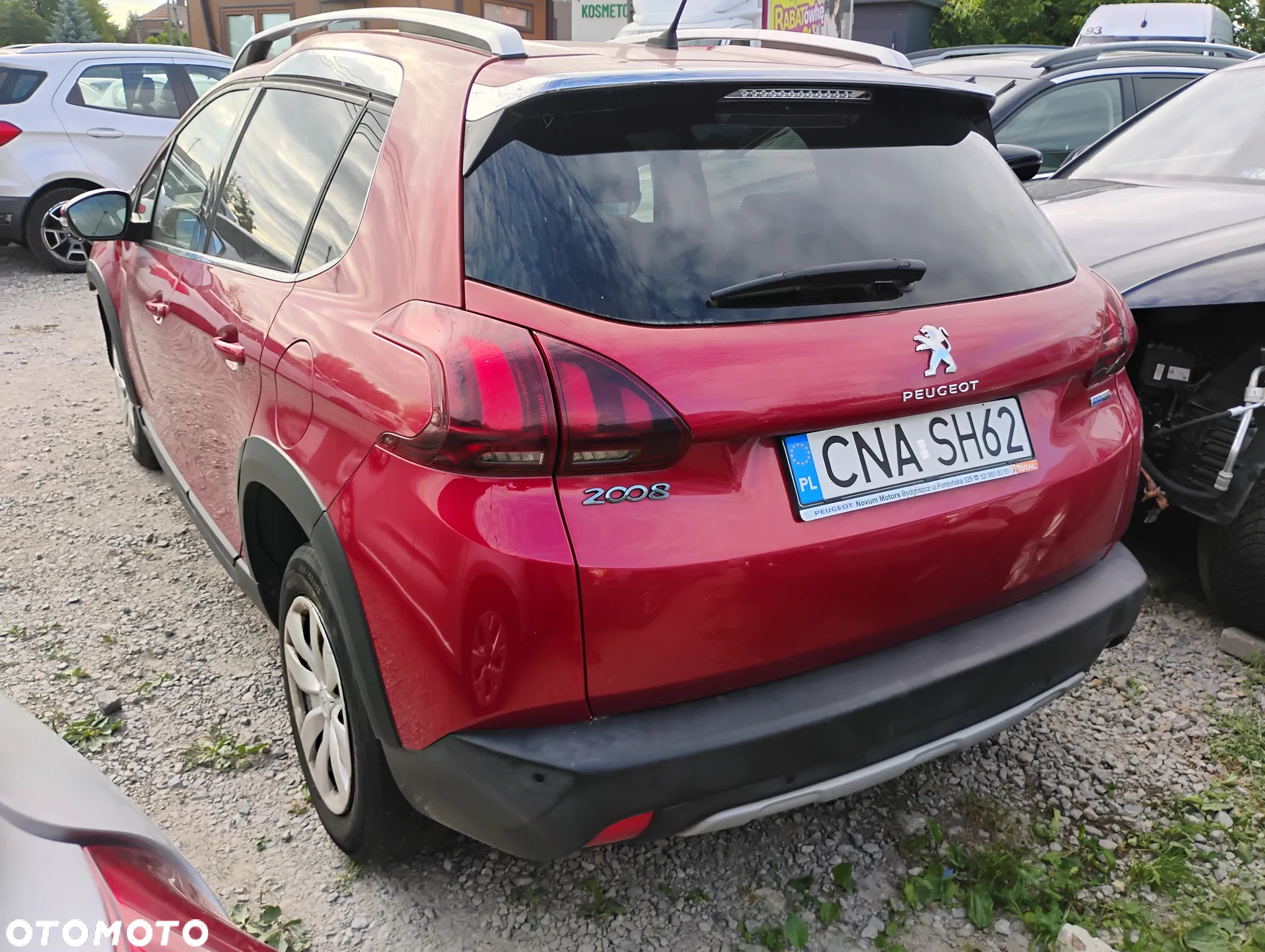 Peugeot 2008 - 4