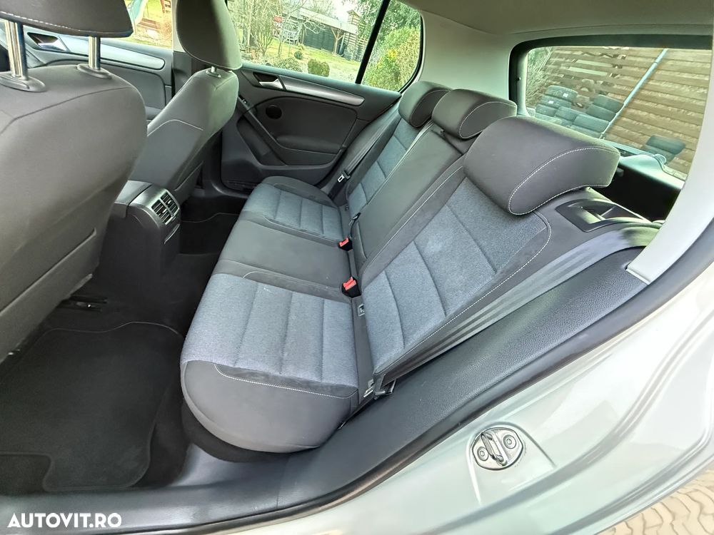 Volkswagen Golf 2.0 TDI DPF 4Motion Highline - 26