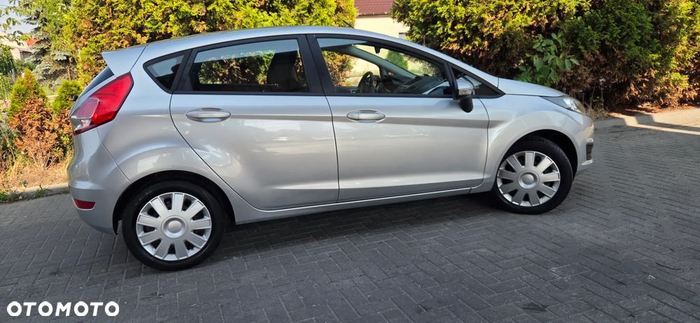 Ford Fiesta 1.25 Platinium X - 19