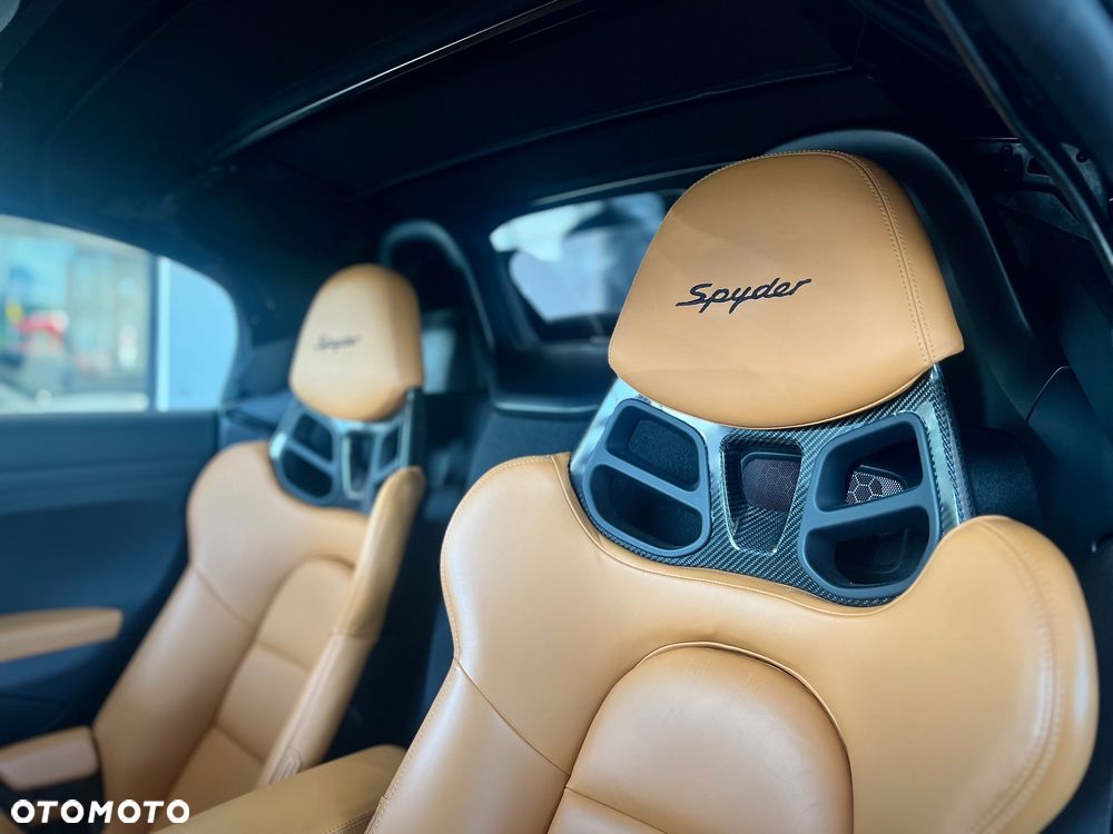 Porsche 718 Boxster Spyder - 6