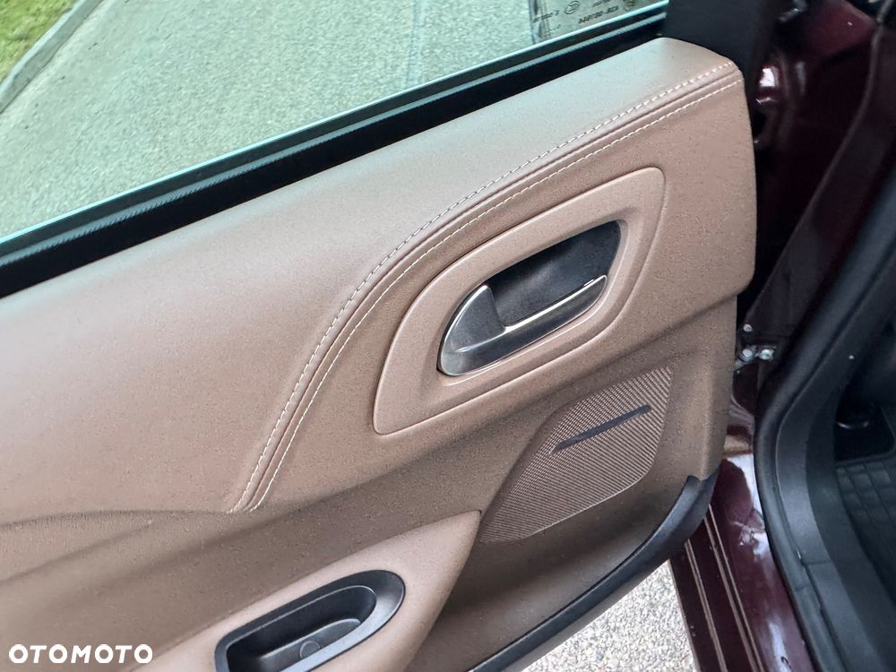 Citroën DS4 HDi 165 Urban Show - 23