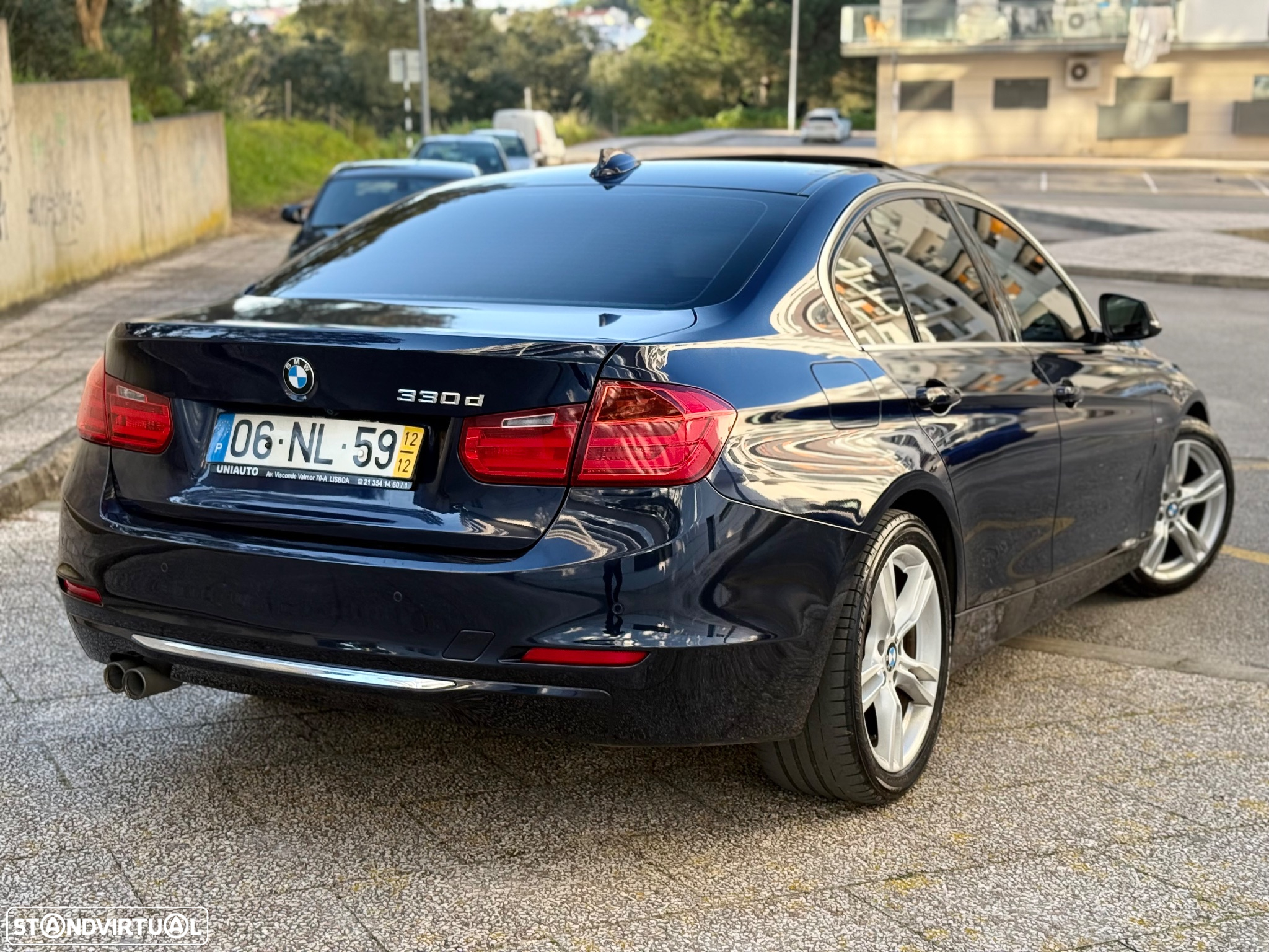 BMW 330 d Auto Line Luxury - 29
