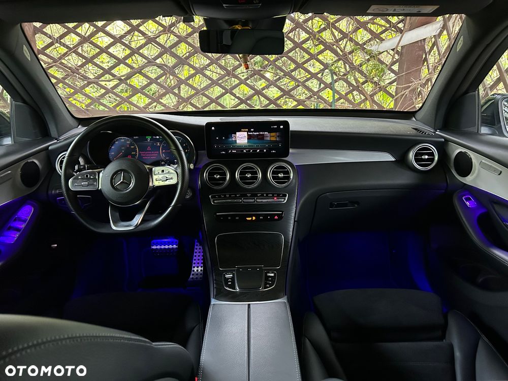 Mercedes-Benz GLC 300 de 4Matic 9G-TRONIC AMG Line Plus - 29