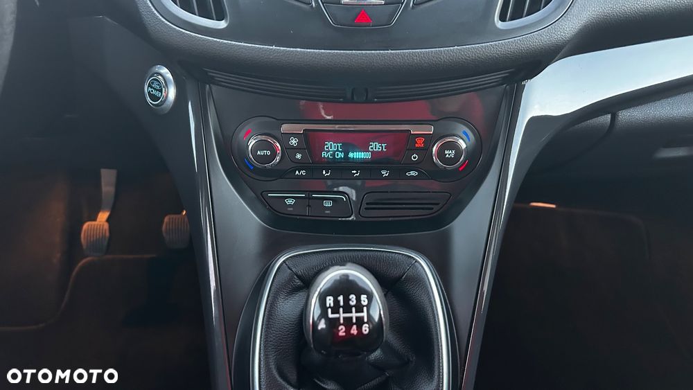 Ford Kuga - 13