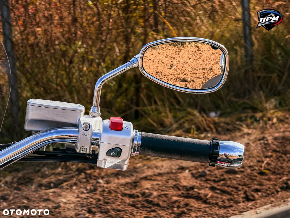 Suzuki Boulevard - 27