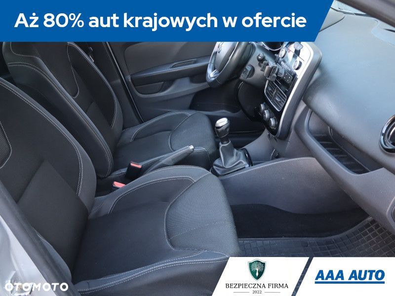 Renault Clio - 11