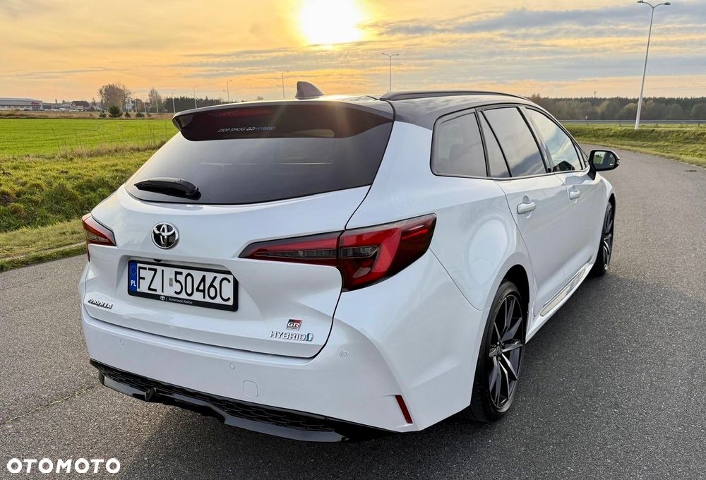 Toyota Corolla 2.0 Hybrid GR Sport Dynamic - 9