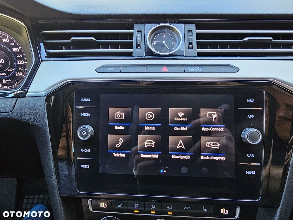 Volkswagen Passat 1.8 TSI BMT Highline DSG - 18