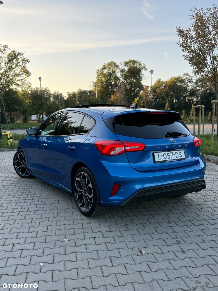 Ford Focus Turnier 1.5 TDCi DPF Start-Stopp-System ST-Line - 31