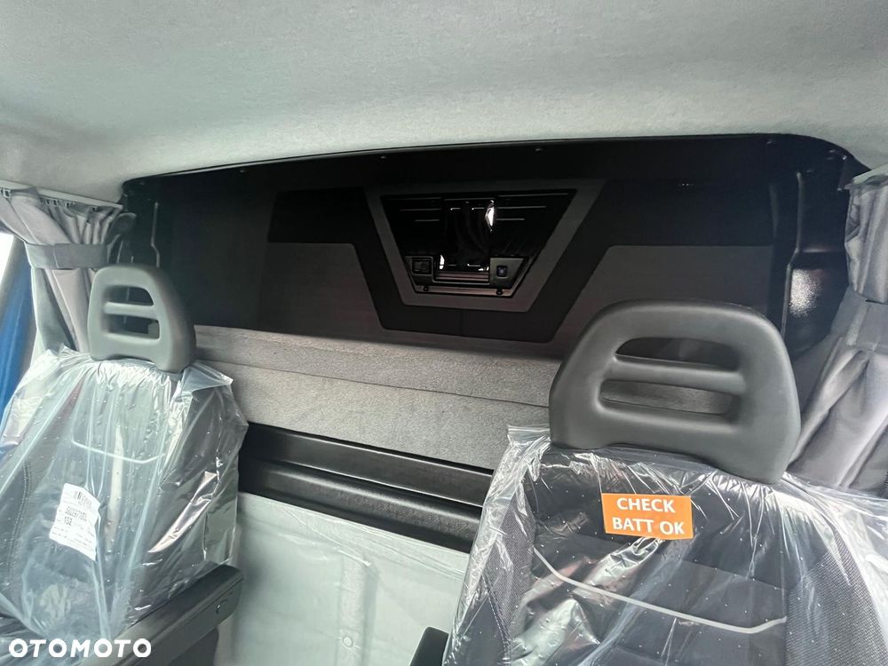 Iveco Daily 35S18HA8 Laweta z kabiną - 27