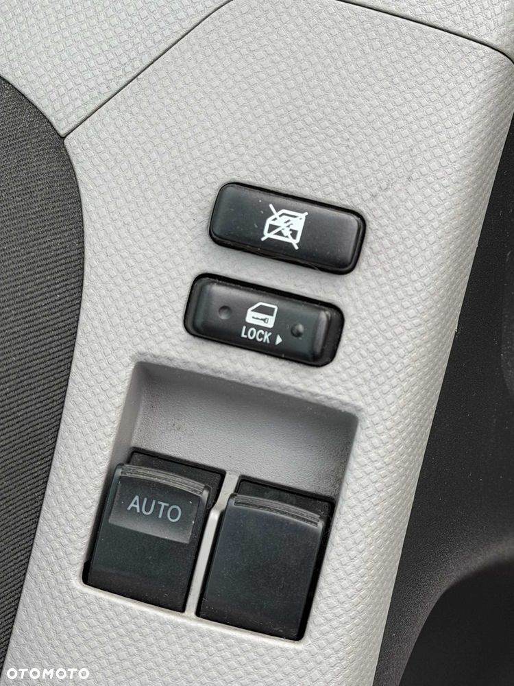 Toyota Yaris - 6