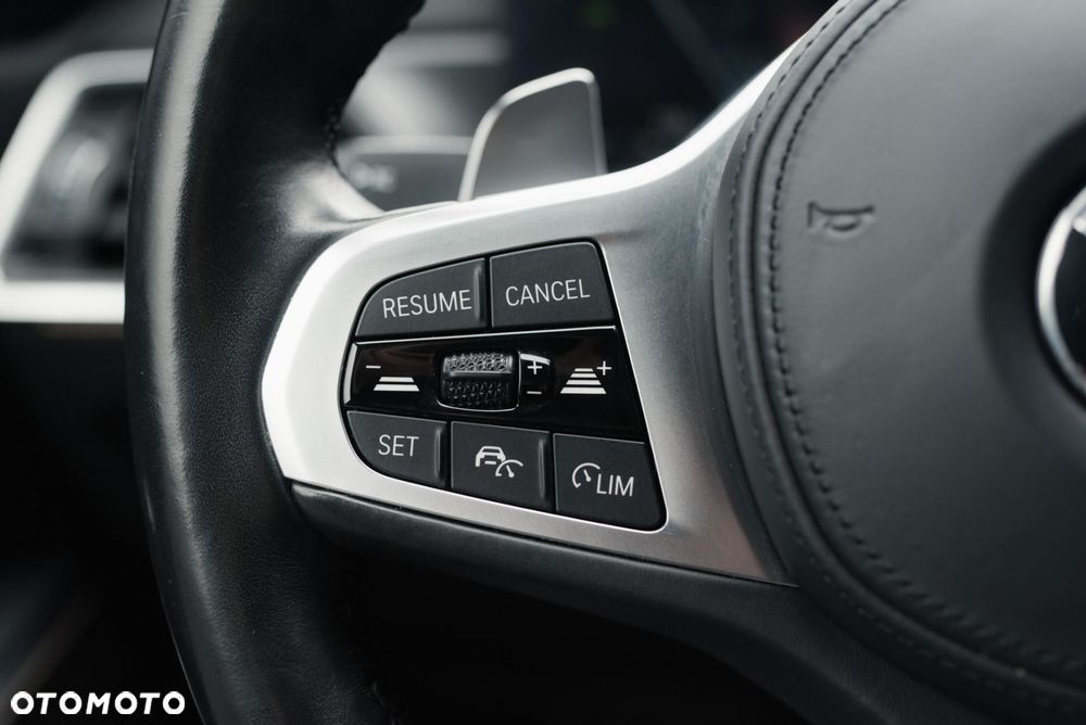 BMW Seria 3 320d xDrive M Sport sport - 27