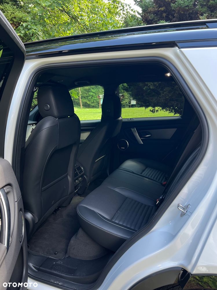 Land Rover Discovery Sport - 16