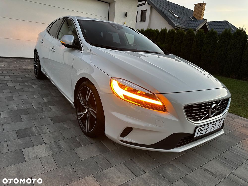 Volvo V40 D3 Geartronic RDesign - 10