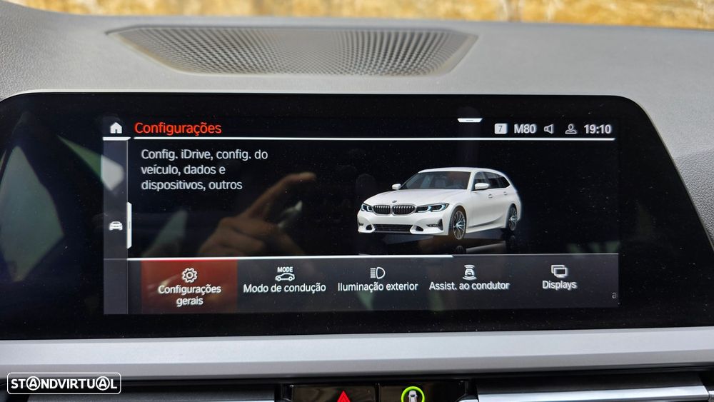 BMW 318 d Touring Line Sport Auto - 33