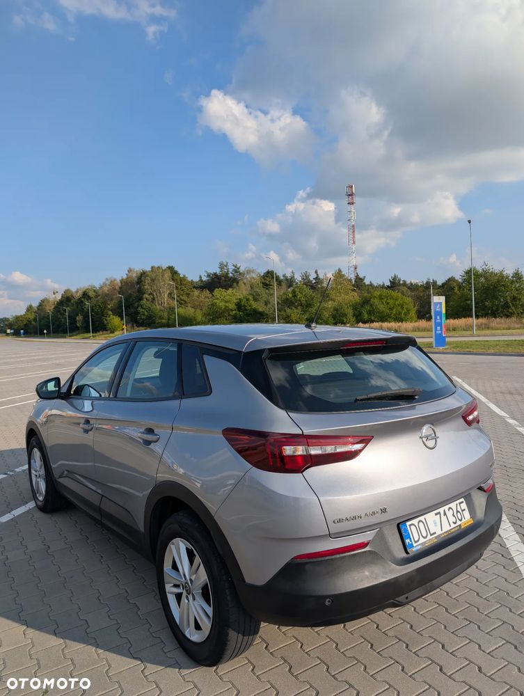 Opel Grandland X 1.2 Start/Stop Business Elegance - 32