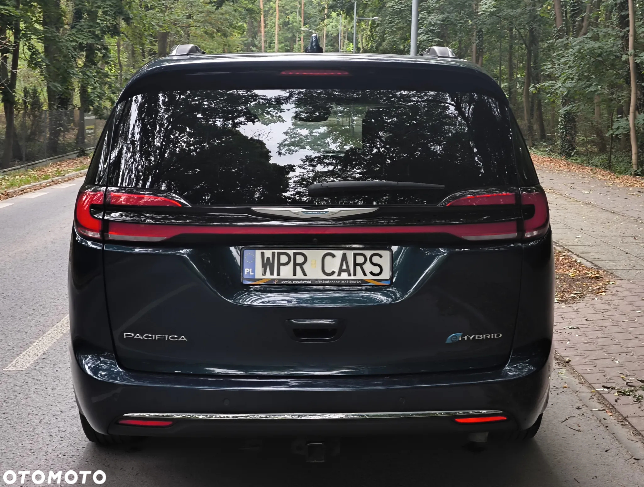 Chrysler Pacifica - 4
