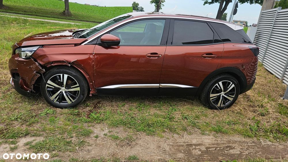 Peugeot 3008 1.2 PureTech GPF Allure S&S - 2