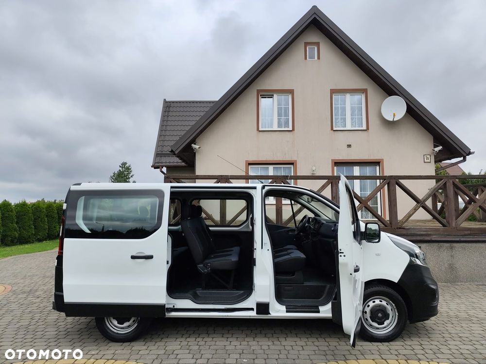 Opel Vivaro - 18