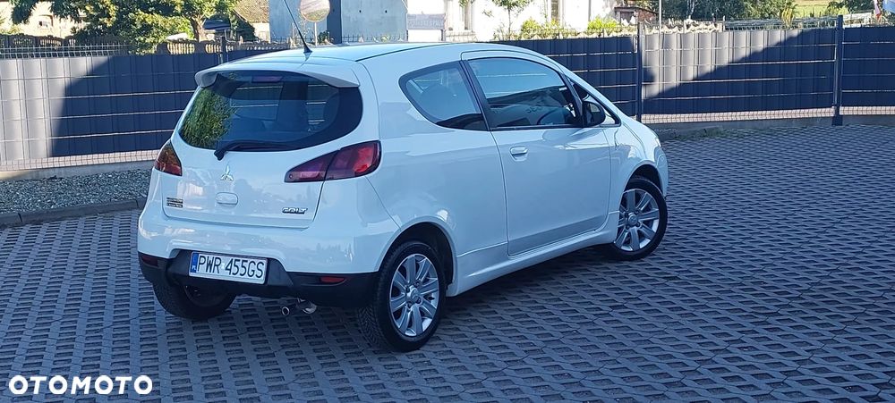 Mitsubishi Colt - 27